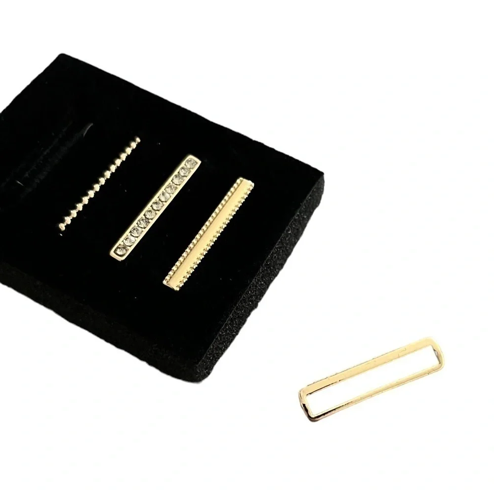 NWOT Decorative Loops for Apple Watch